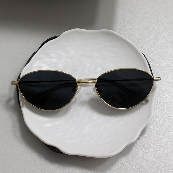 Fashionable Rectangular Glasses with Fine Metal Frame Bowlift