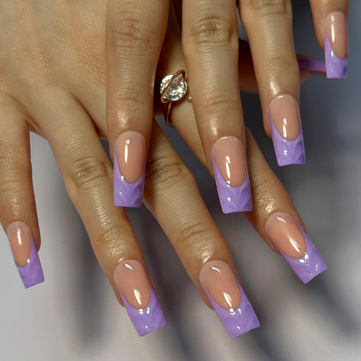 Artificial Nail Extensions with Elegant Gradient Bowlift