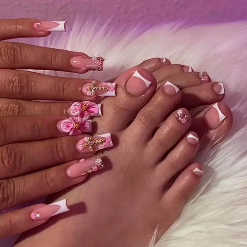 Floral Themed Press-On Nail Set Bowlift