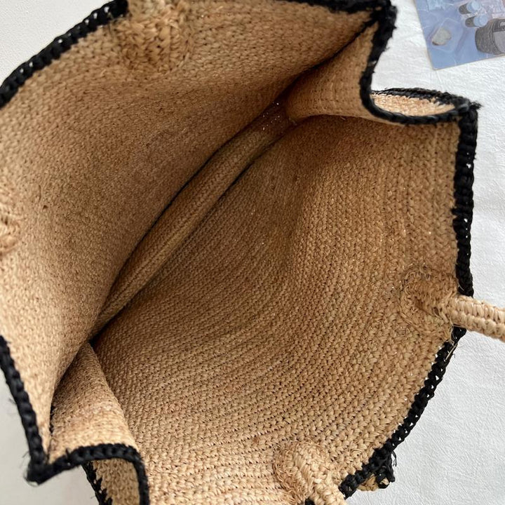 Handcrafted knitted bag with floral design Bowlift