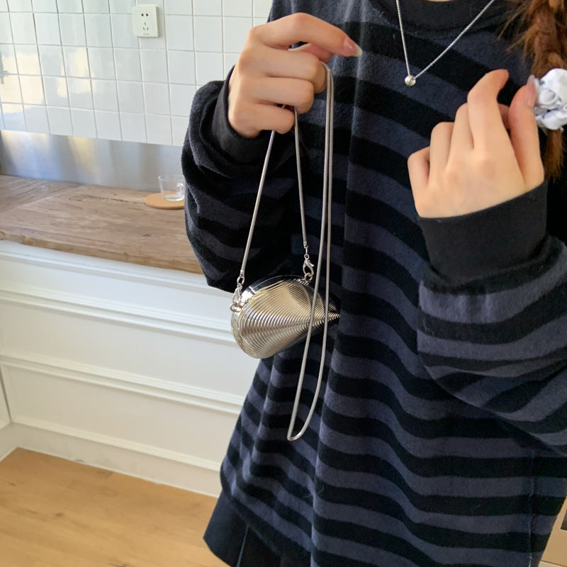 Shell-Shaped Crossbody Bag Bowlift