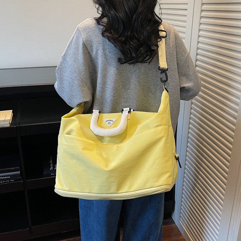 Multifunctional Sport and Travel Bag with Adjustable Shoulder Strap Bowlift