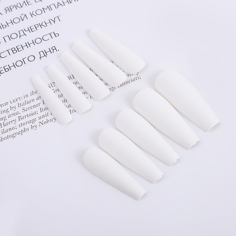 Elegant Fake Nails Bowlift