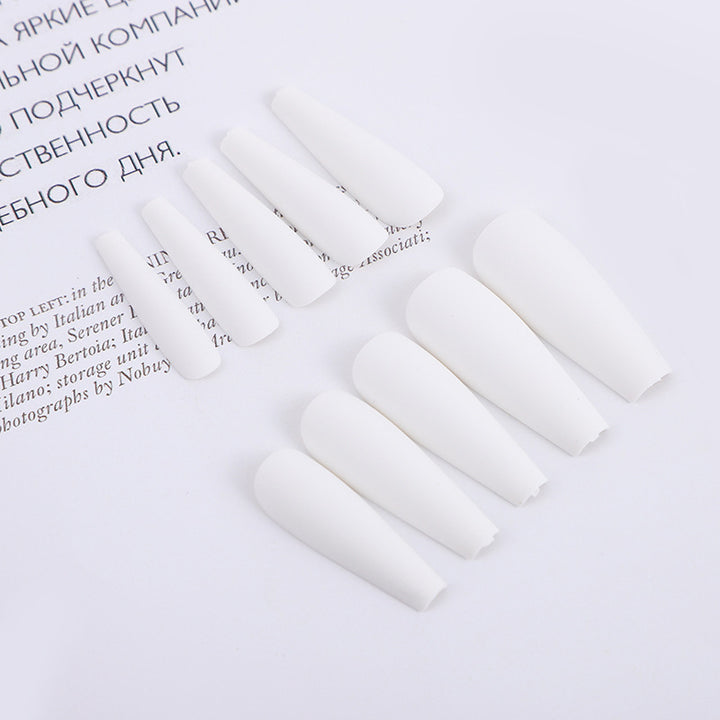 Elegant Fake Nails Bowlift
