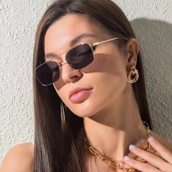 Women's glasses with delicate metal frame Bowlift