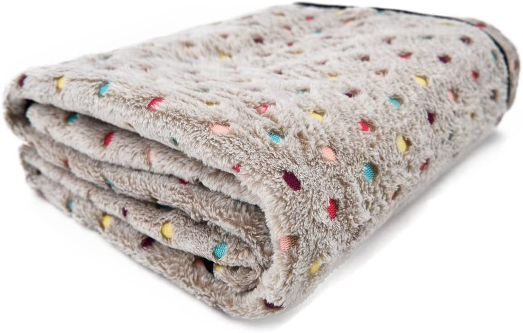Women's Cozy Plush Blanket with Polka Dot Pattern Bowlift