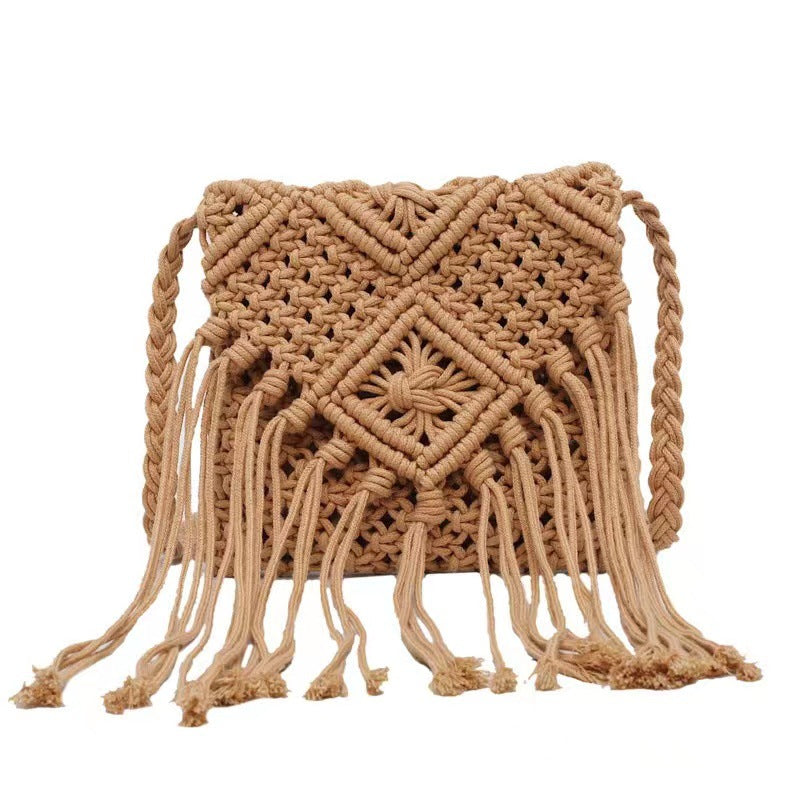 Hand-knotted macrame shoulder bag with fringes Bowlift