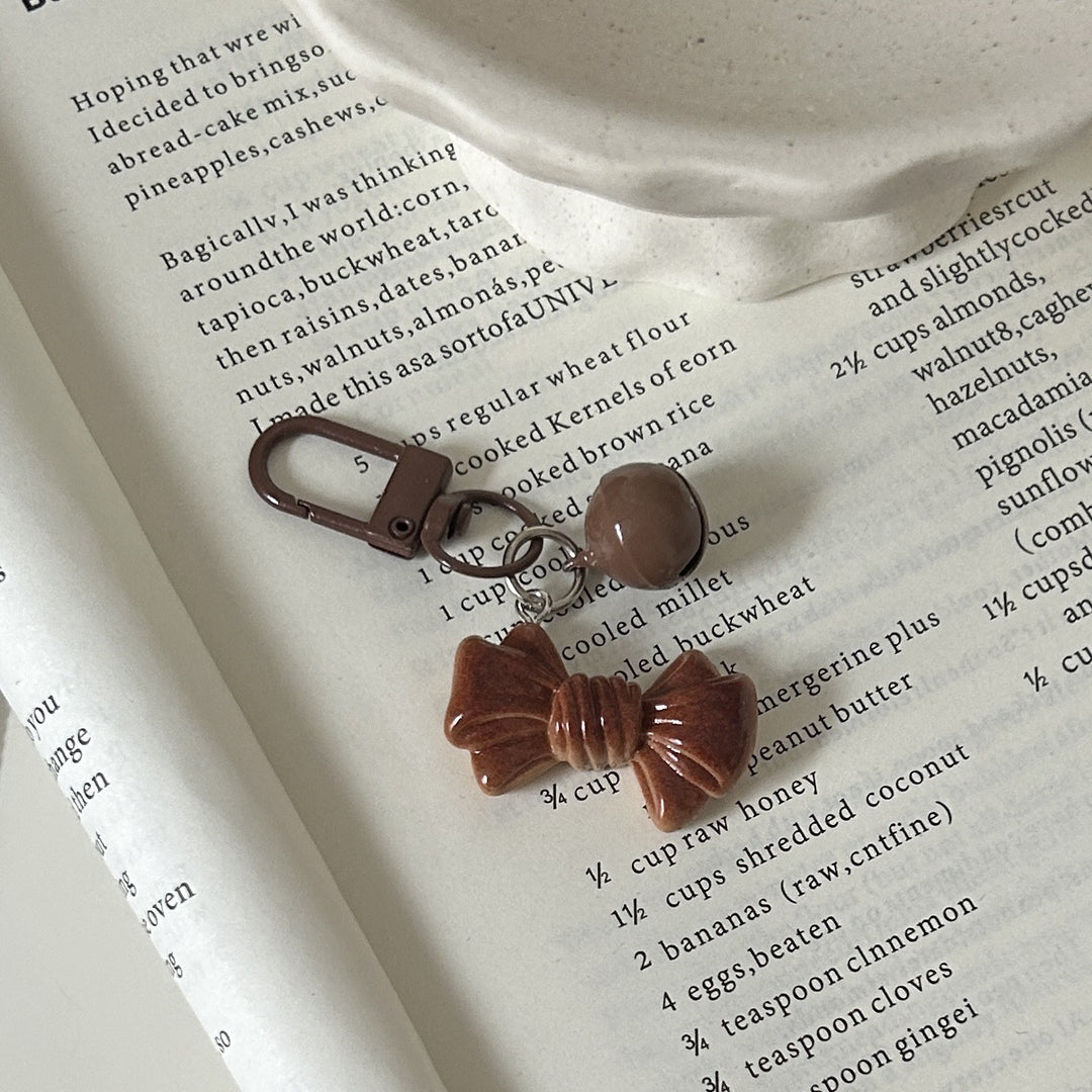 Pendant with donut design Bowlift