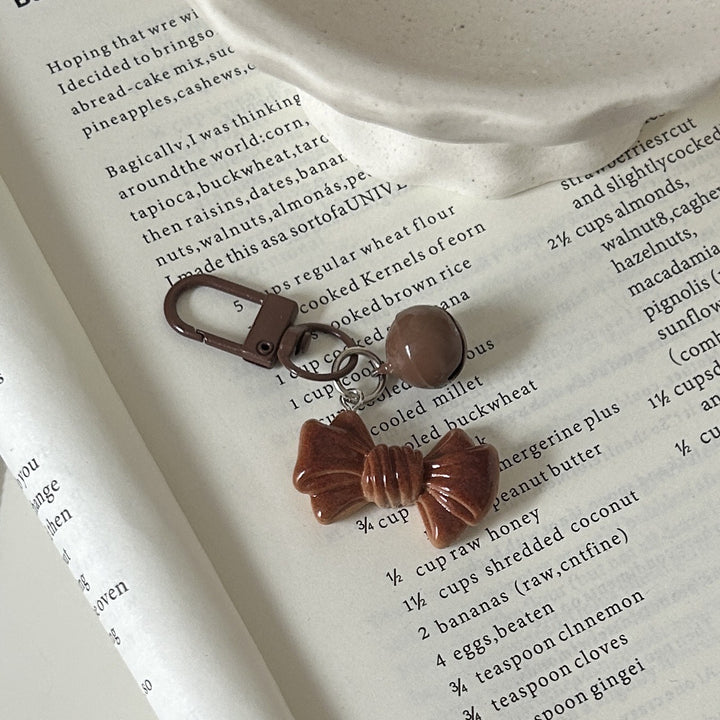 Pendant with donut design Bowlift