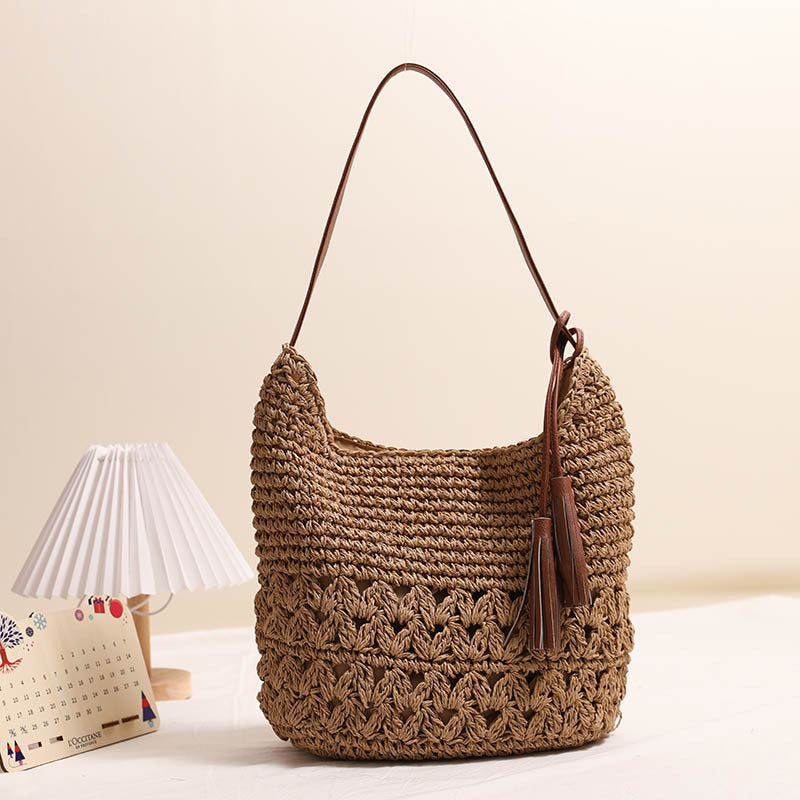Handcrafted Shoulder Bag Made of Braided Natural Material Bowlift