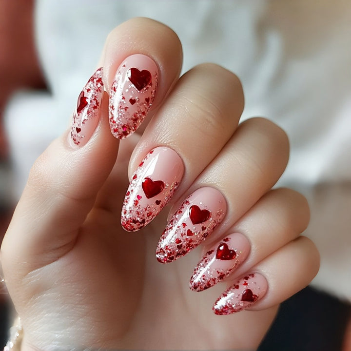 Artificial nails with sparkling heart design and glitter coating Bowlift