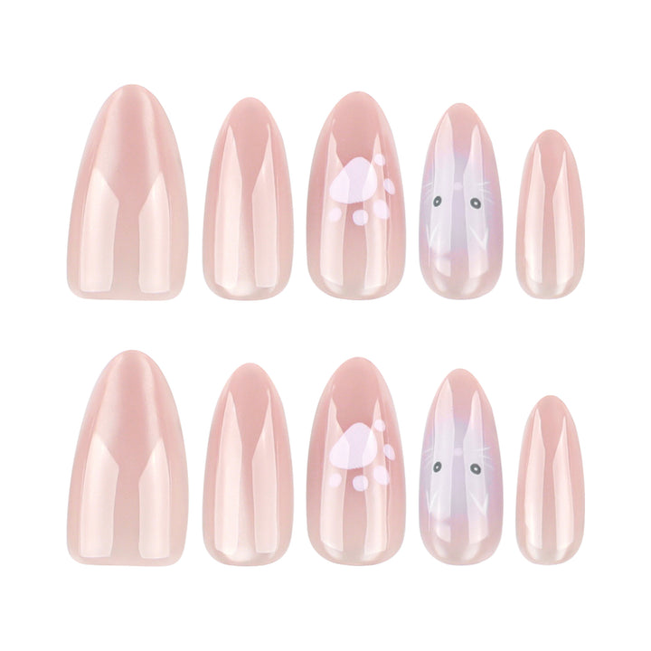 Artificial nail art with animal motifs Bowlift