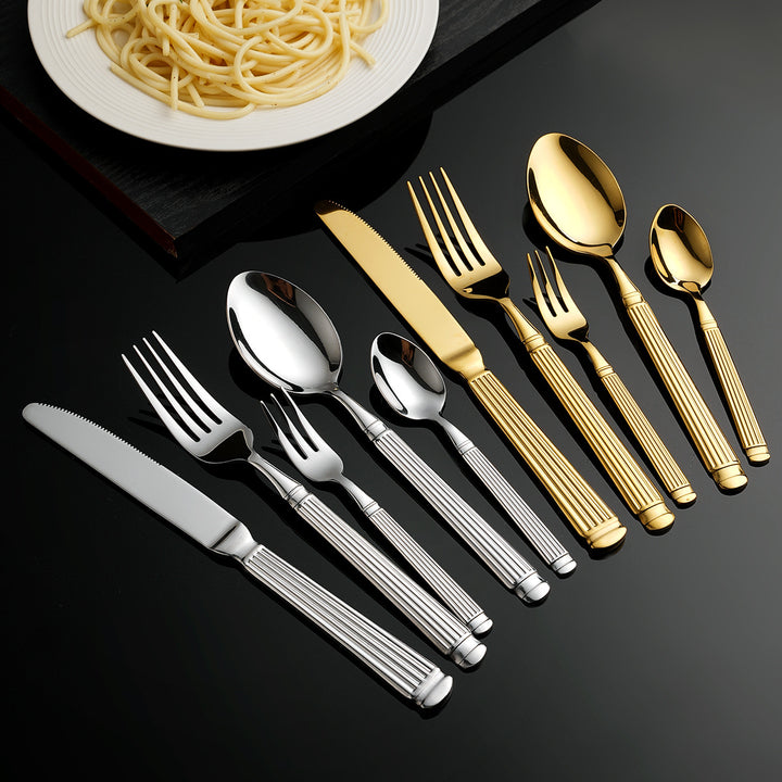 Elegant dessert spoon with exclusive surface design Bowlift