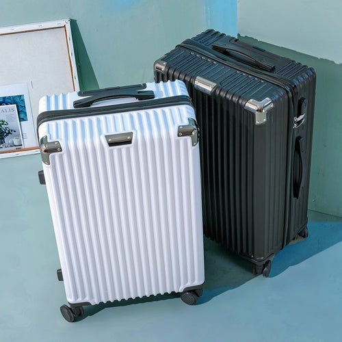 Hard Shell Travel Suitcase With Robust Rolling System Bowlift