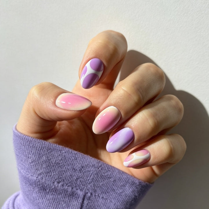 Artificial nails with floral gradient Bowlift