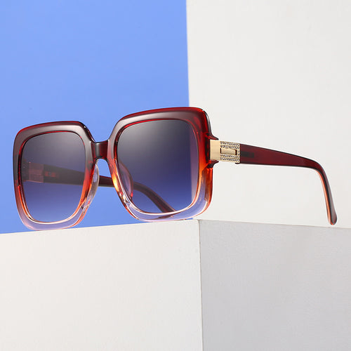 Women's elegant oversized sunglasses with luxurious metal accents Bowlift