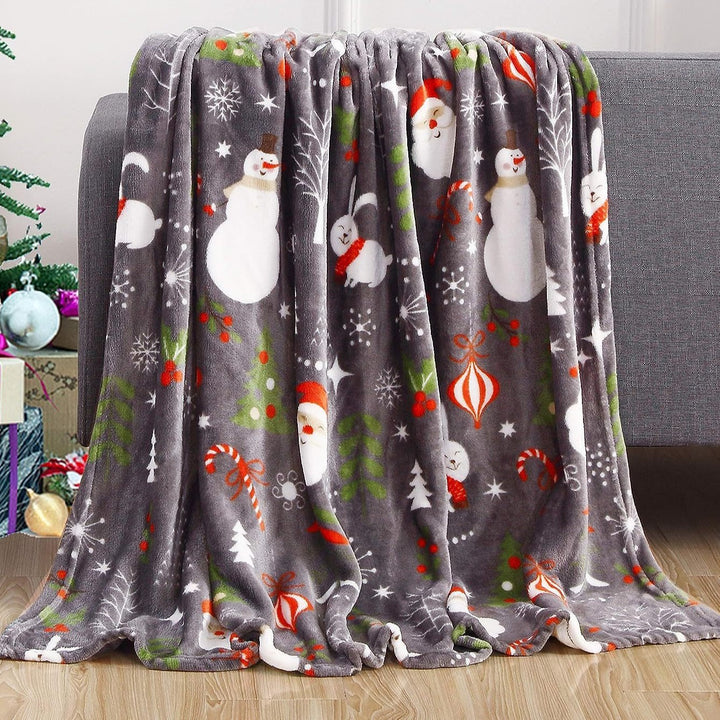 Festive Holiday-Themed Plush Throw Blanket