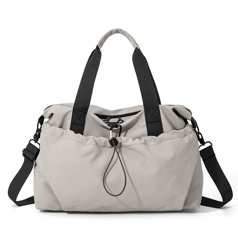 Practical sports and travel bag Bowlift