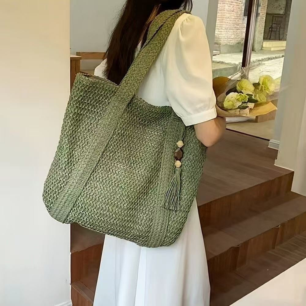 Braided beach bag with fringe detail Bowlift