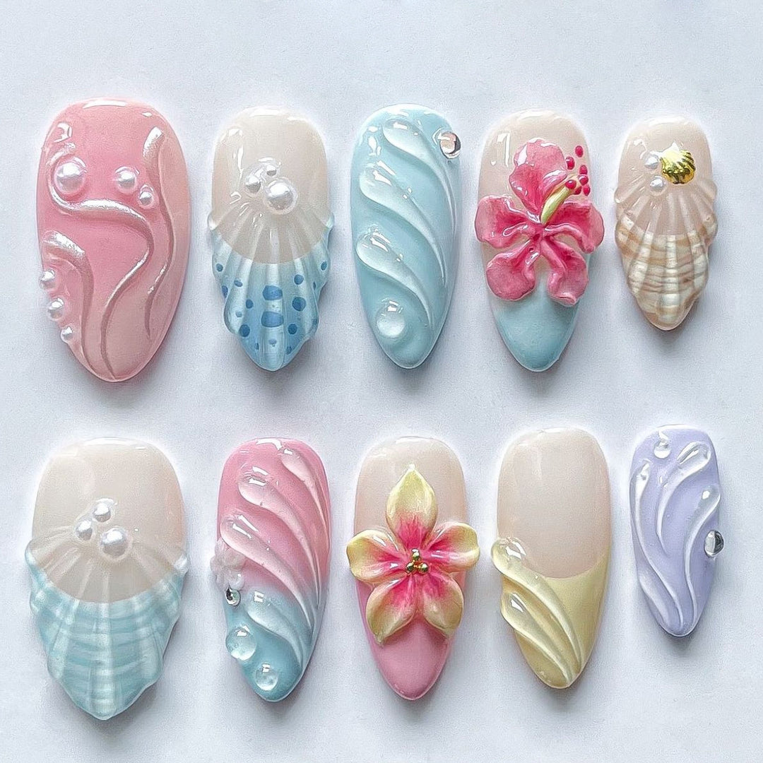 Artistic Nail Tips with Shell Design Bowlift