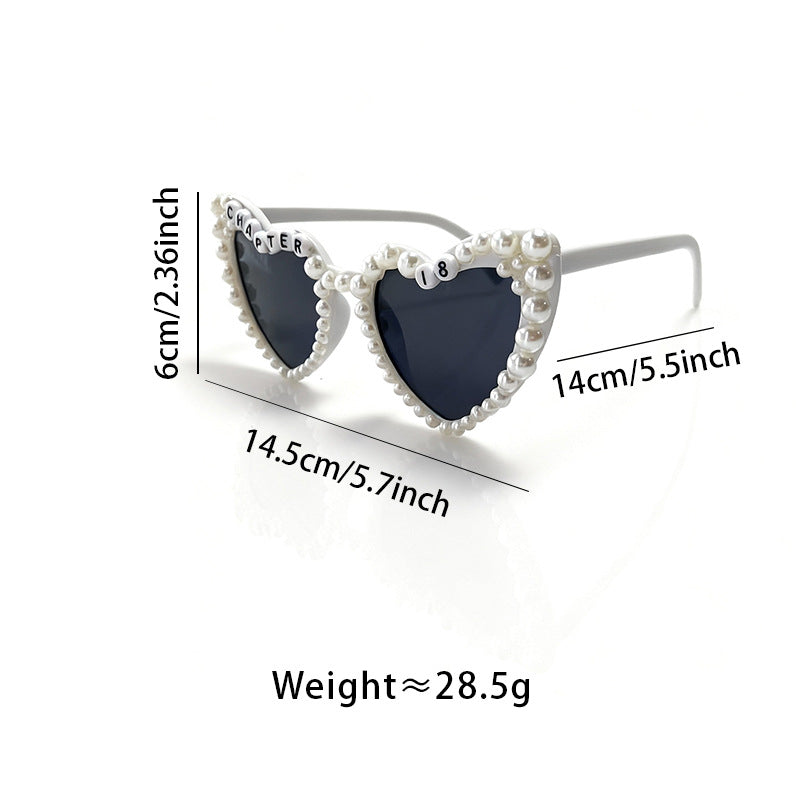 Pearl-Accented Heart-Shaped Sunglasses Bowlift