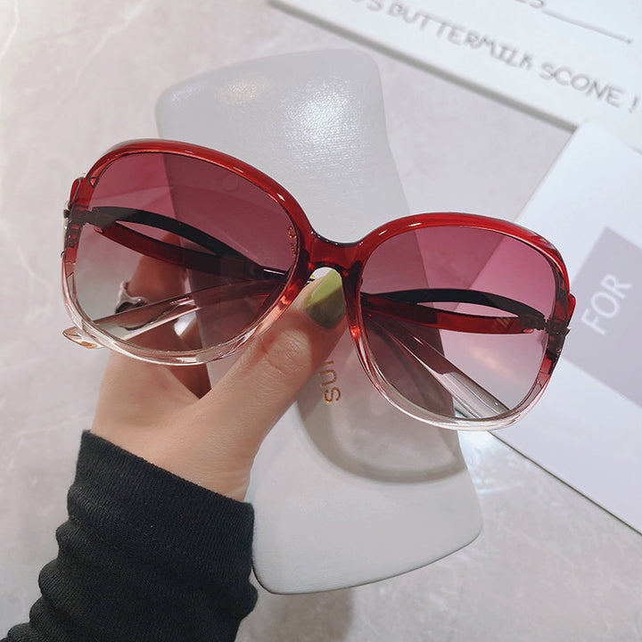 Women's oversized sunglasses with glamorous design Bowlift