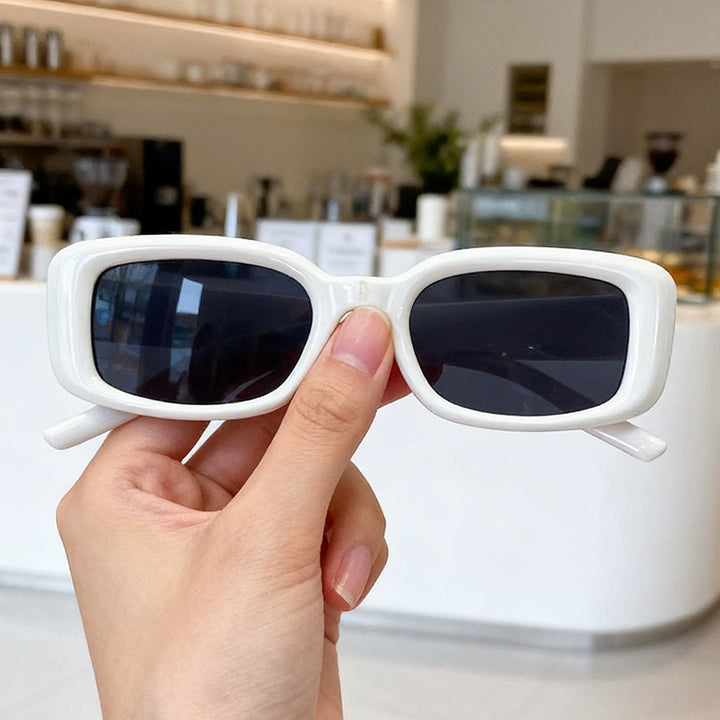 Vintage-Inspired Oversized Sunglasses Bowlift
