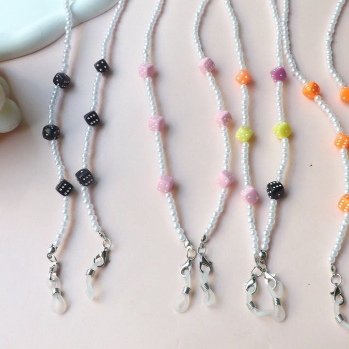 Elegant pearl glasses chain Bowlift