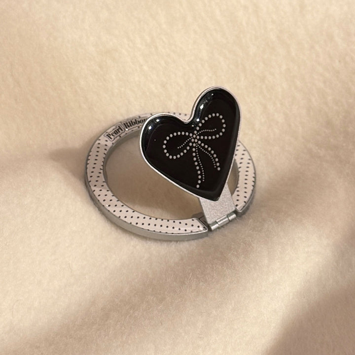 Heart-shaped pin Bowlift
