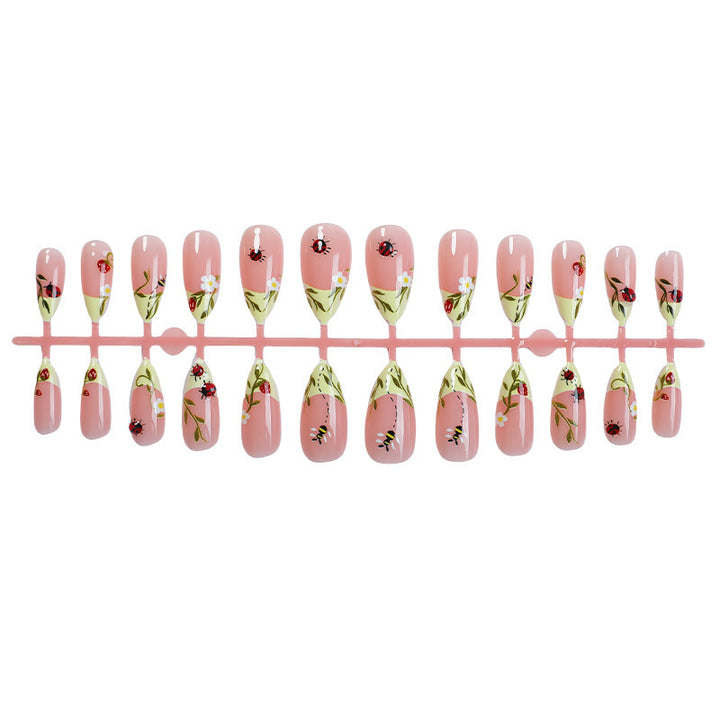 Artificial nail set with delicate flower and ladybird pattern Bowlift