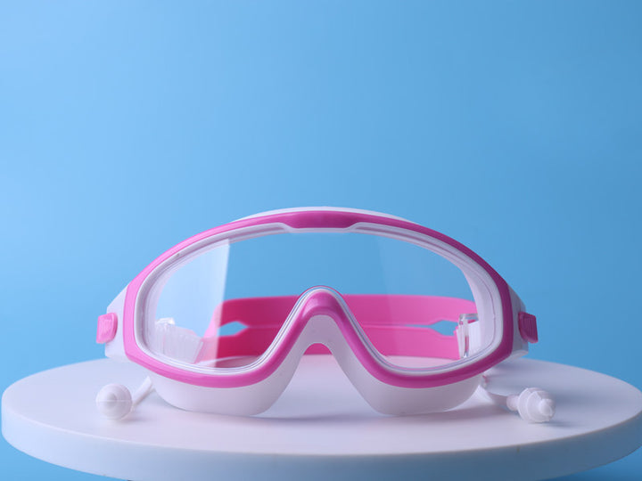 Swimming mask with ergonomic fit and clear view Bowlift