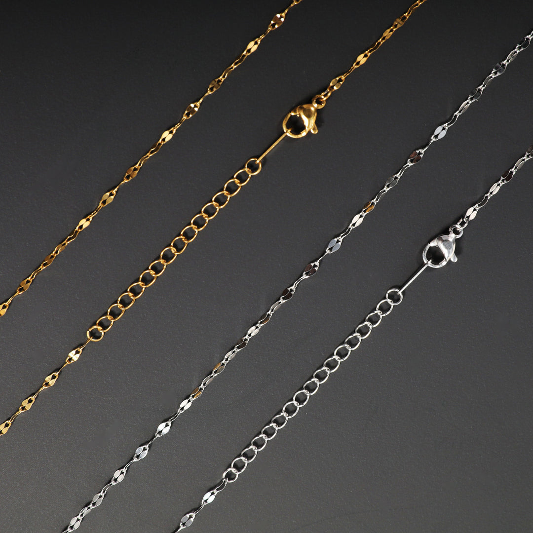 Elegant Interlaced Chain Necklace Bowlift