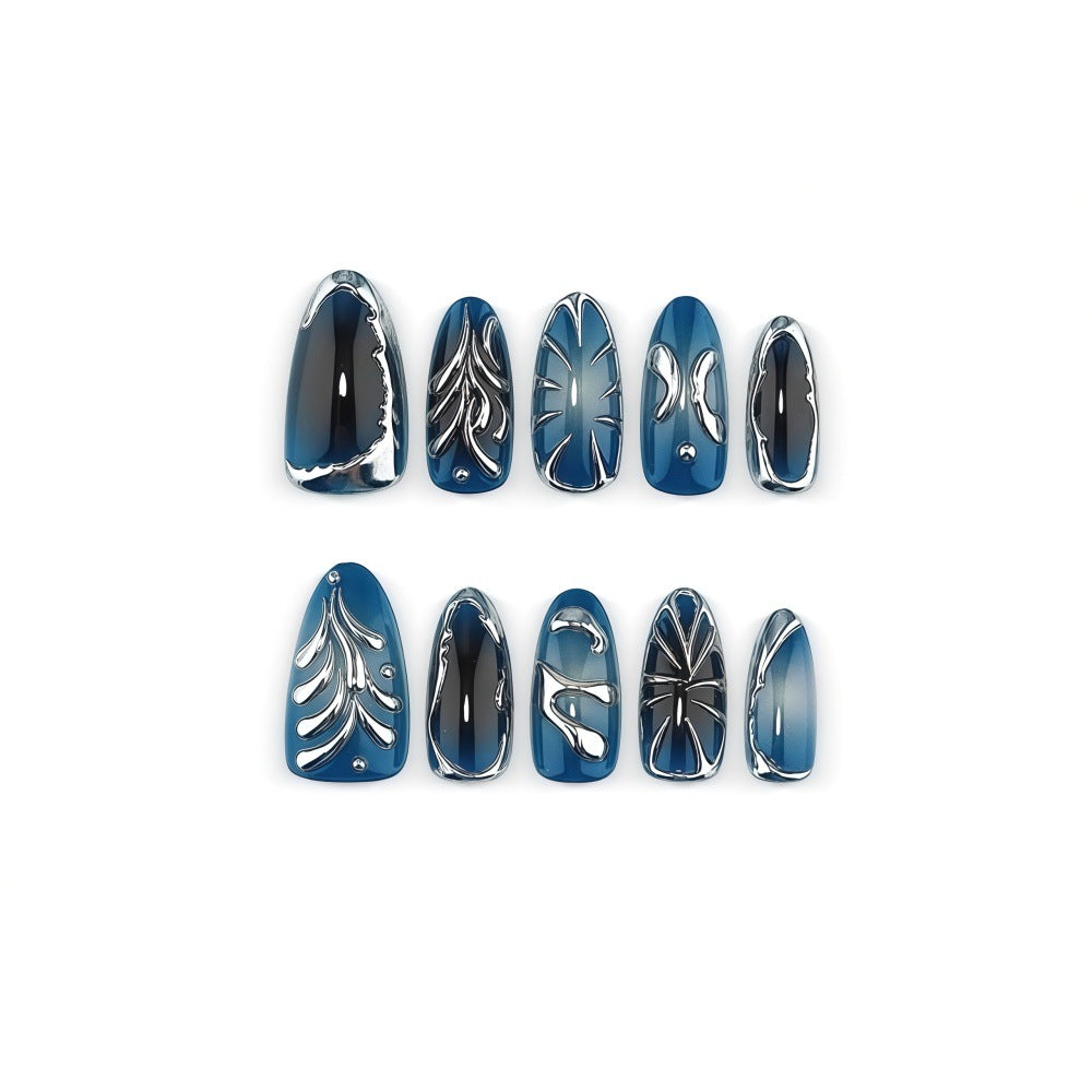 Artificial nails in the elegant leaf design Bowlift