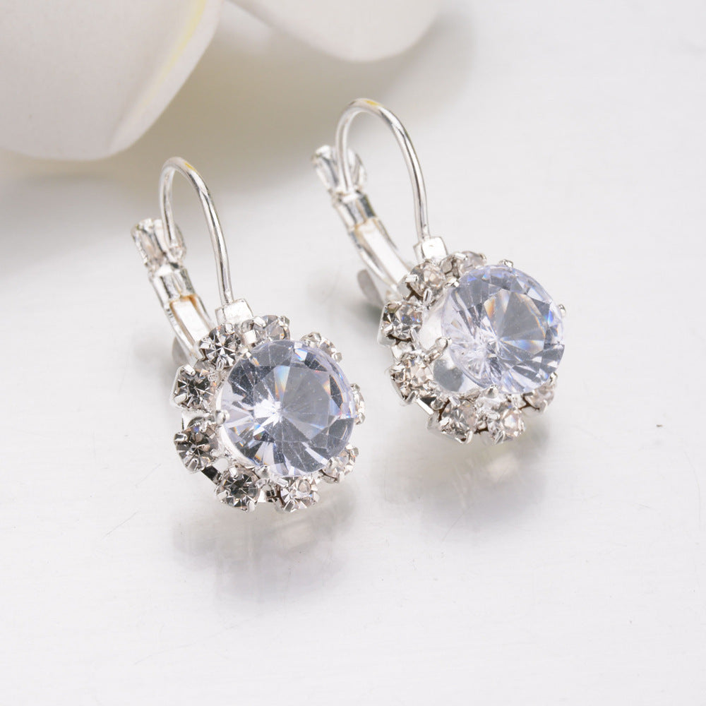 Elegant Vintage-Inspired Dangle Earrings Bowlift