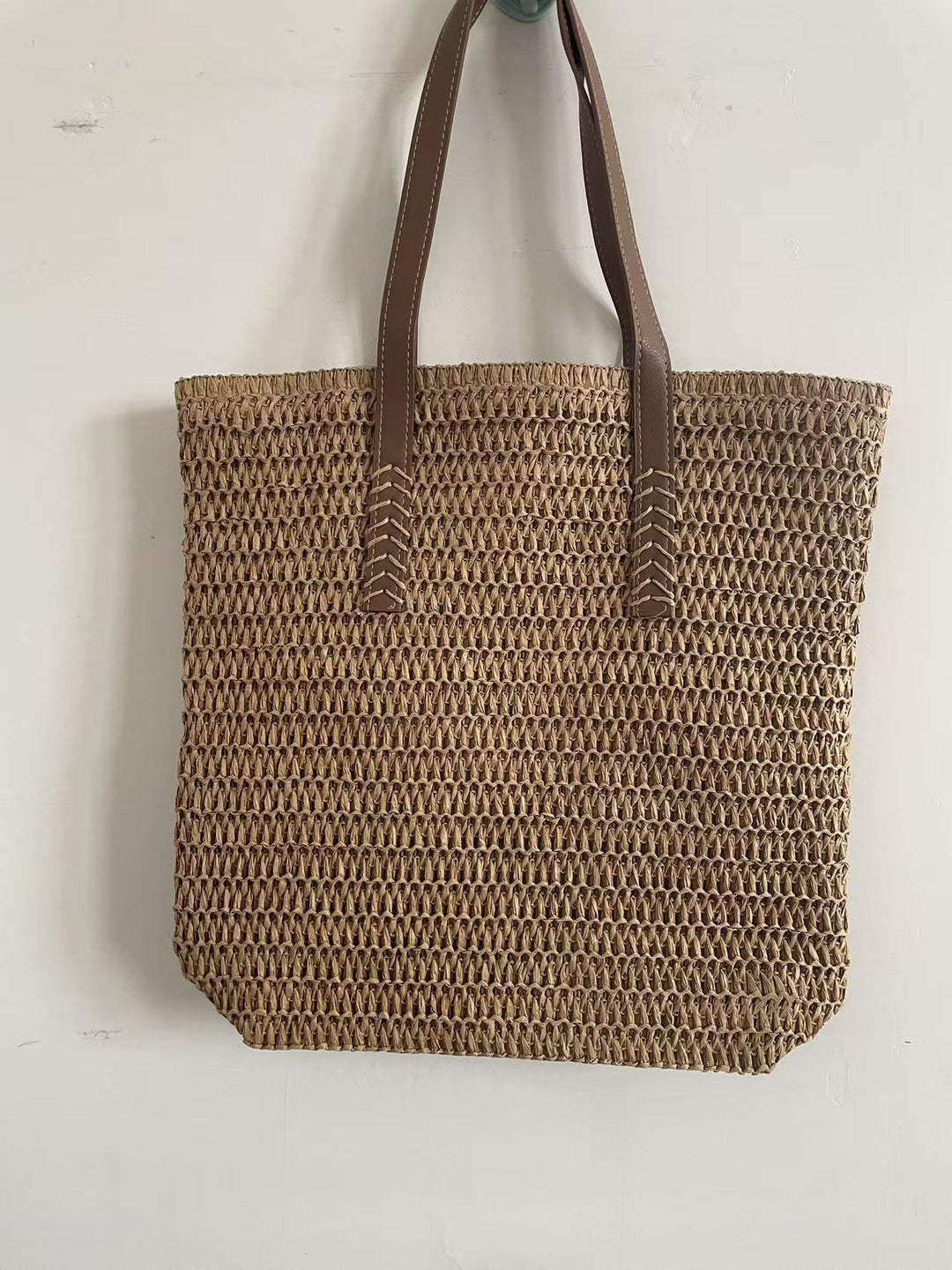 Trendy Woven Beach Bag Bowlift