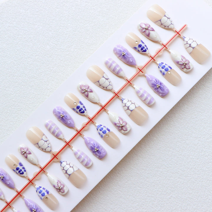 Artistic Press-On Nail Collection Bowlift