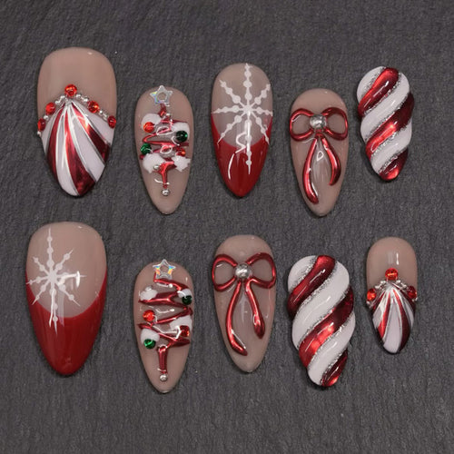 Artificial nail set with festive Christmas motifs and elegant decorations Bowlift