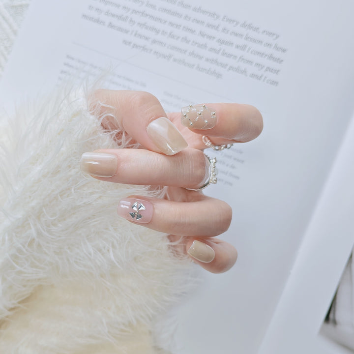 Elegant French Tip Press-On Nails Bowlift