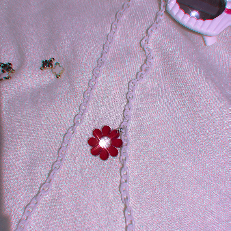 Fashionable chain strap with flower-shaped pendant Bowlift