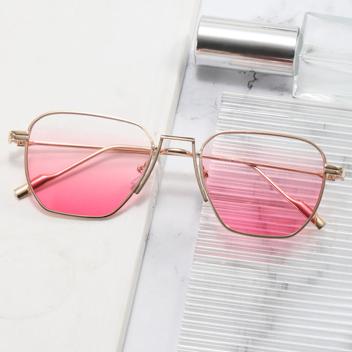 Women’s fashionable square glasses with minimalist frame structure Bowlift