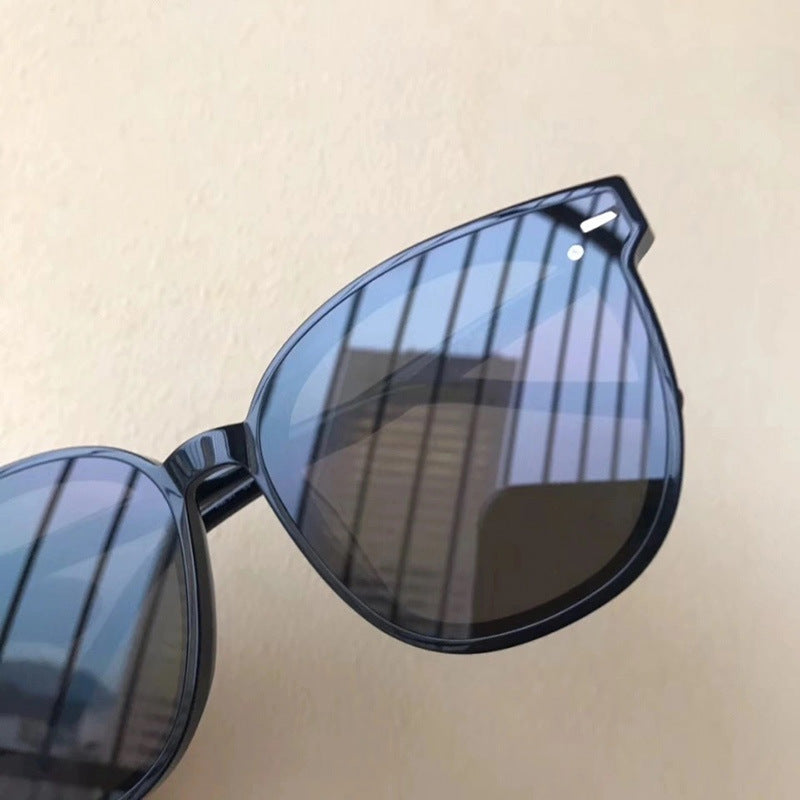 Women’s premium sunglasses in timeless design Bowlift