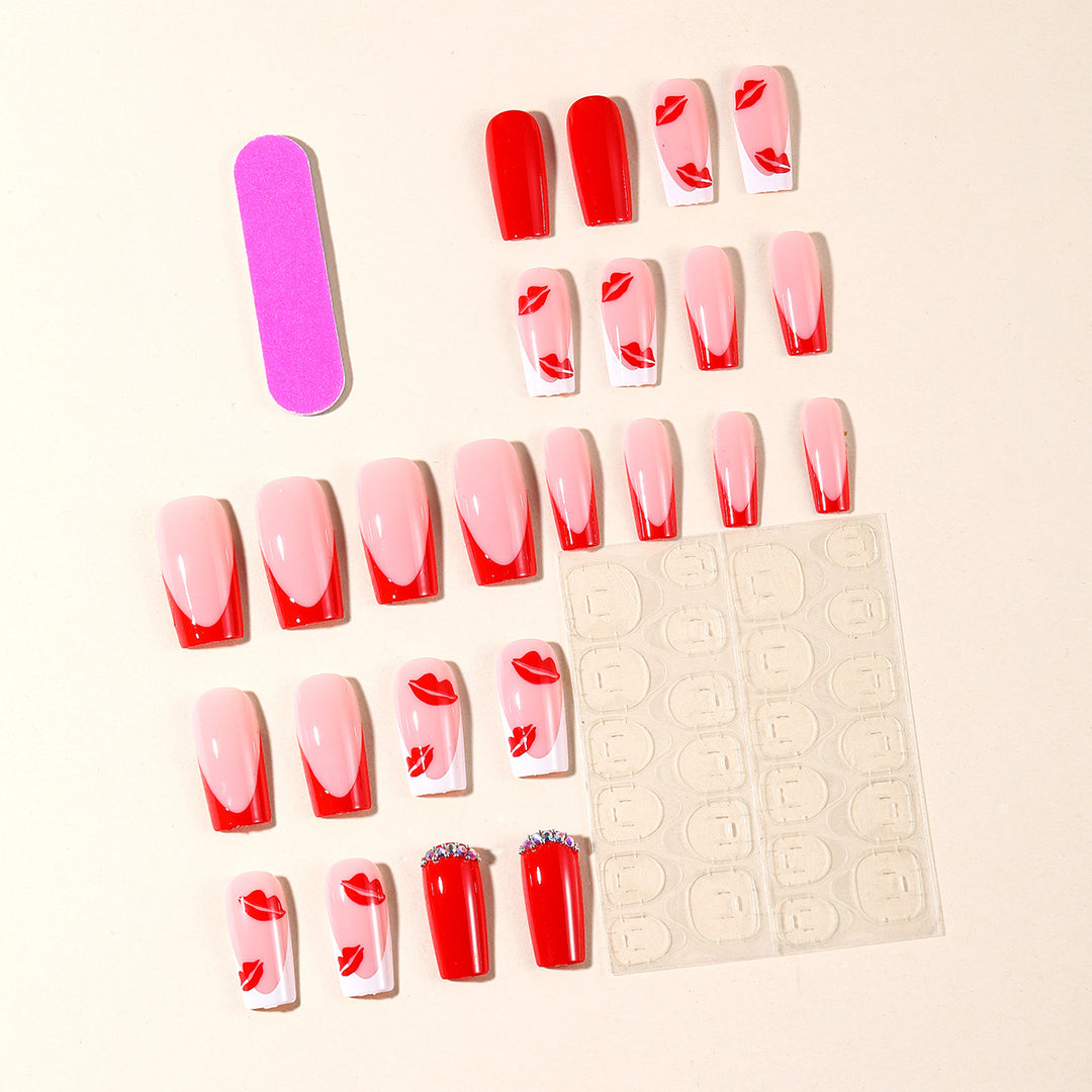 Kiss-Themed Nail Art Extensions Bowlift