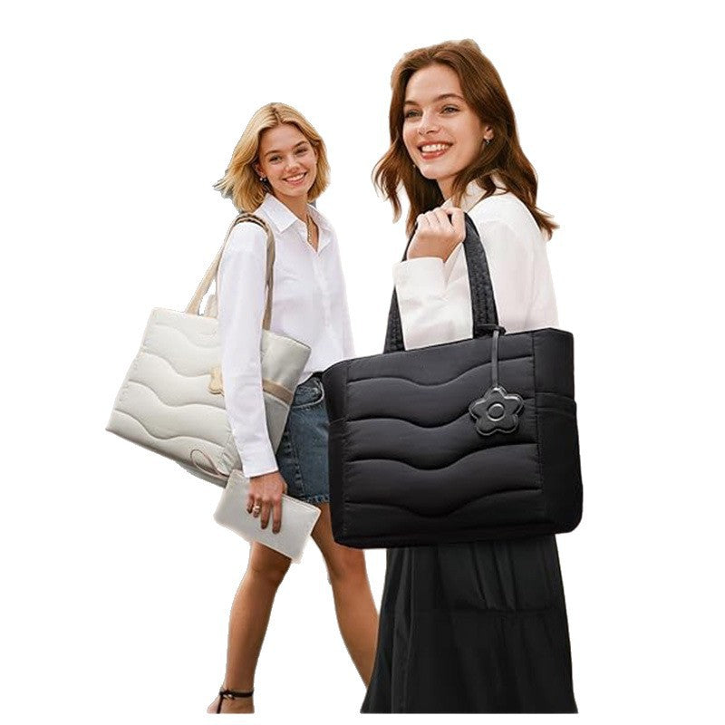 Stylish and Padded Shopping Bag Bowlift