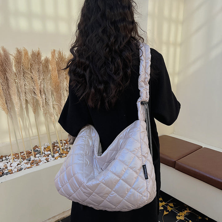 Chic Everyday Hobo Bag Bowlift