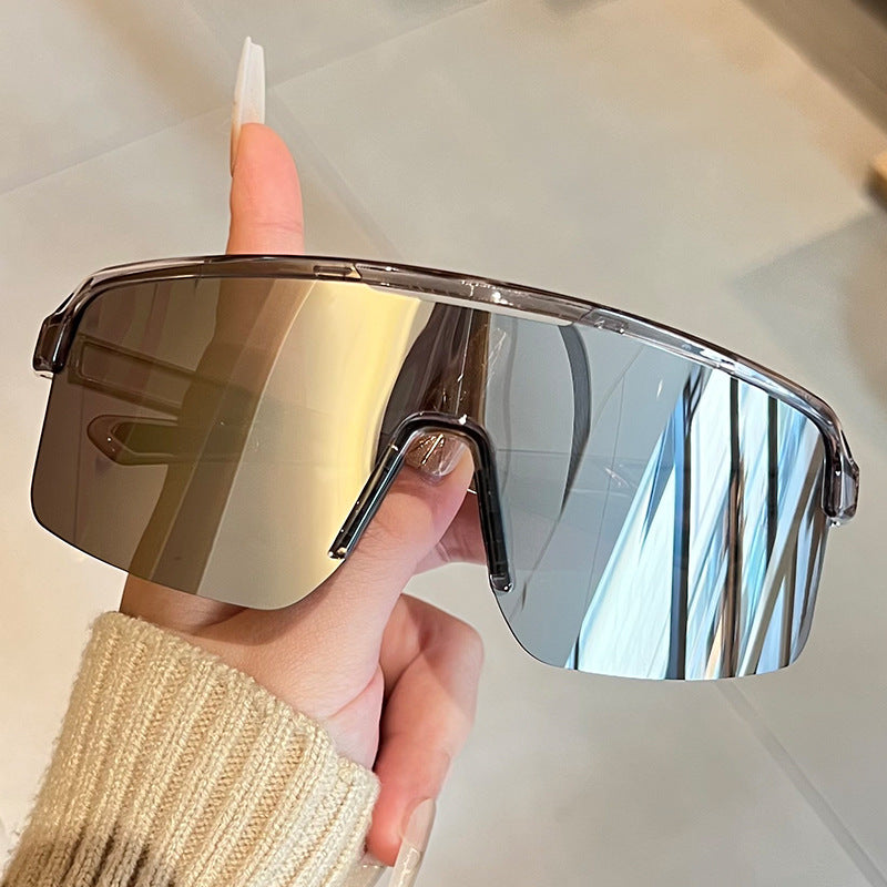 Unisex nan sporty shield sunglasses with continuous visor glass and non-slip nose pads Bowlift