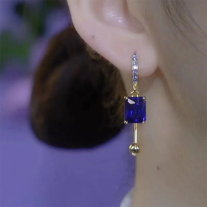 Dazzling Vintage-Style Drop Earrings Bowlift