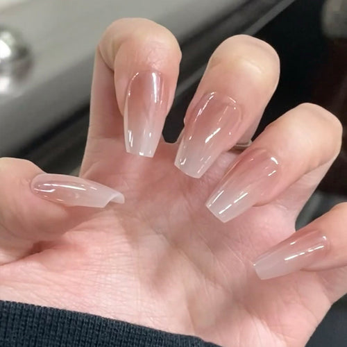 Elegant Press-On Nail Set with Natural Finish Bowlift