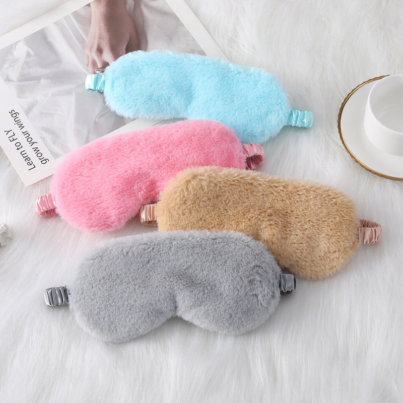 Women's cozy sleep mask made of plush with adjustable elastic band and lightproof inner lining Bowlift