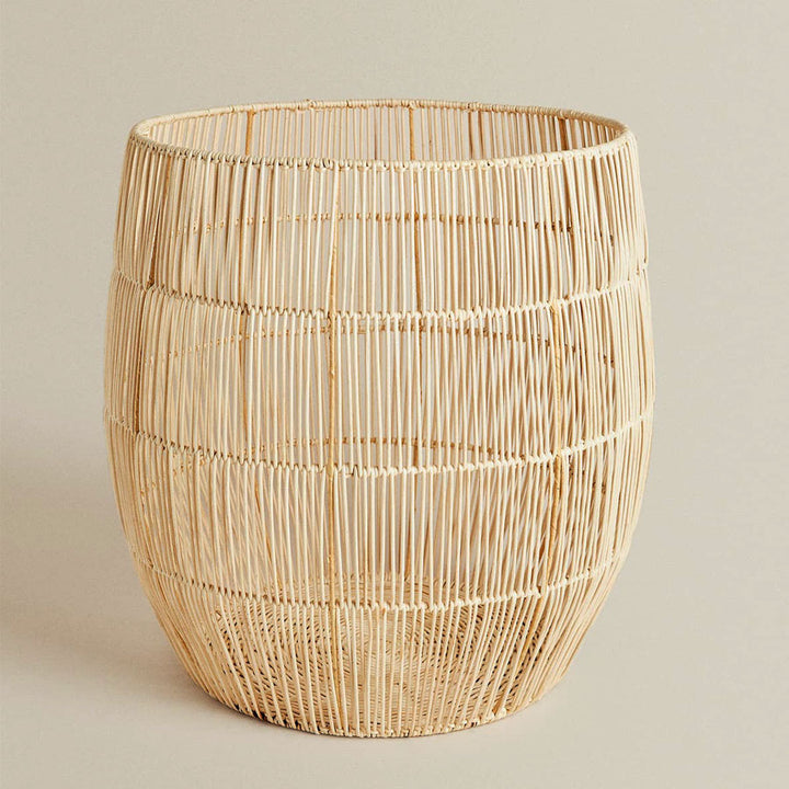 Handmade storage basket made of rattan Bowlift