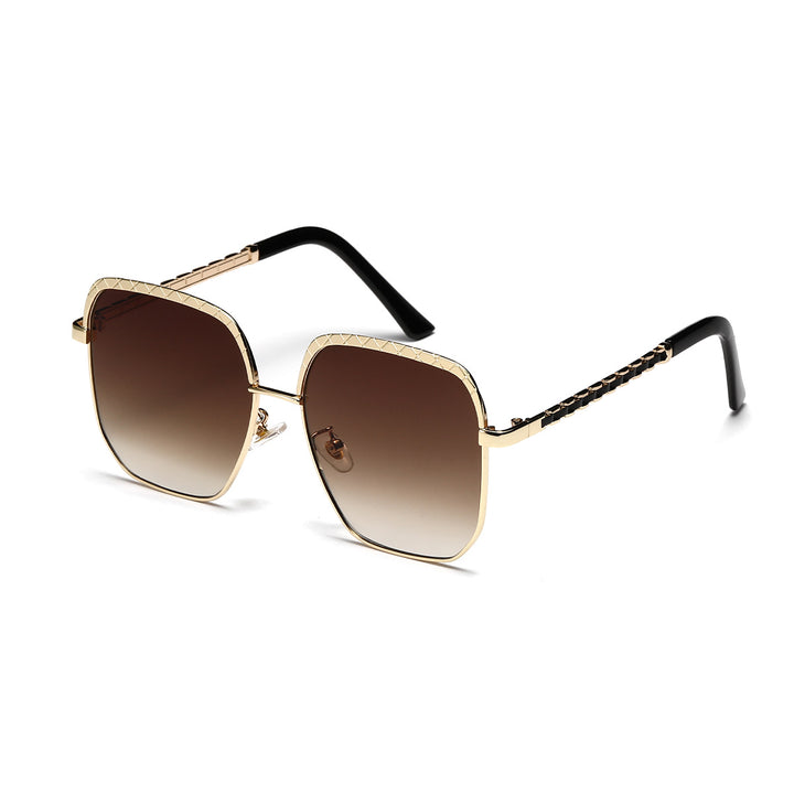 Women's fashionable oversized sunglasses in geometric design Bowlift